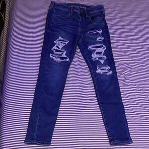 American Eagle Distressed Blue Jeans